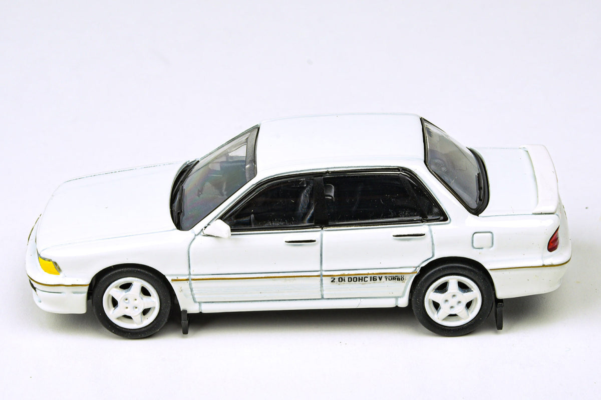 Mitsubishi Galant VR-4 (Sophia White)