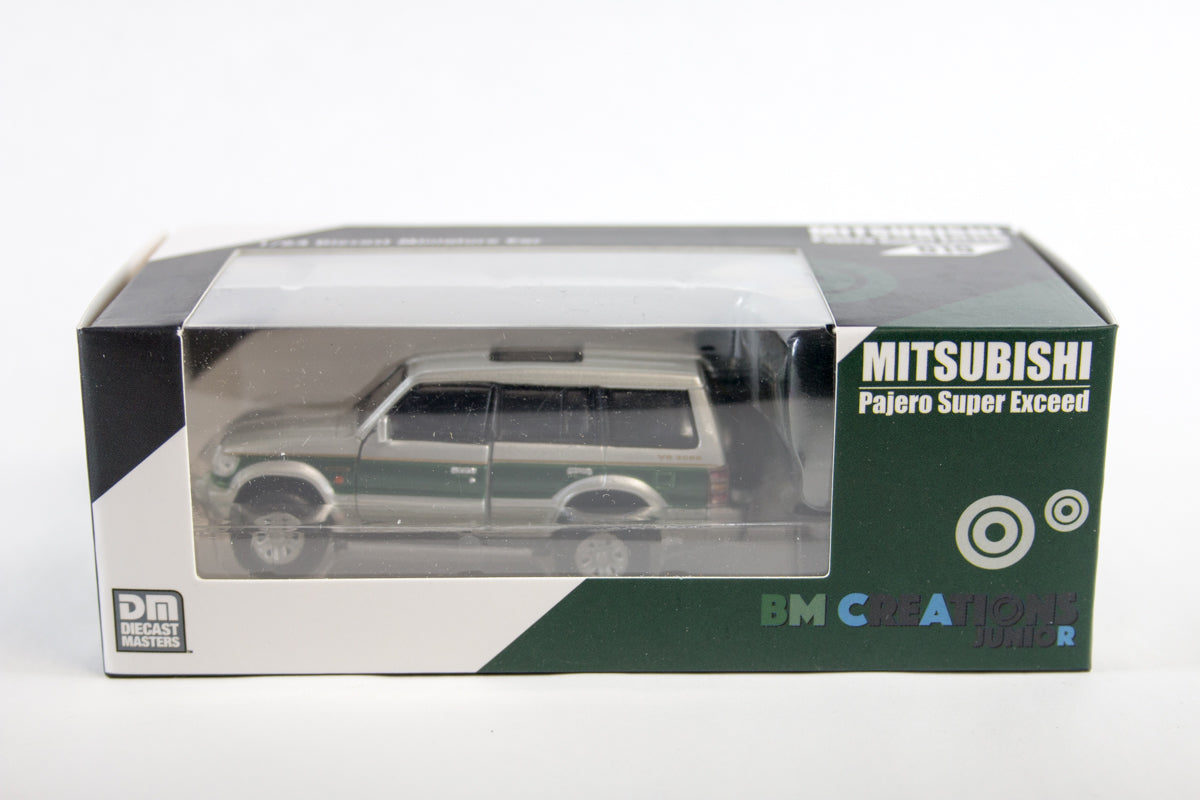 Mitsubishi Pajero - Green Stripe