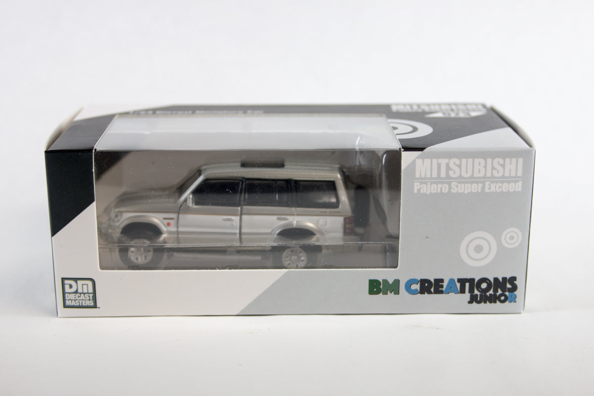 Mitsubishi Pajero - White Stripe