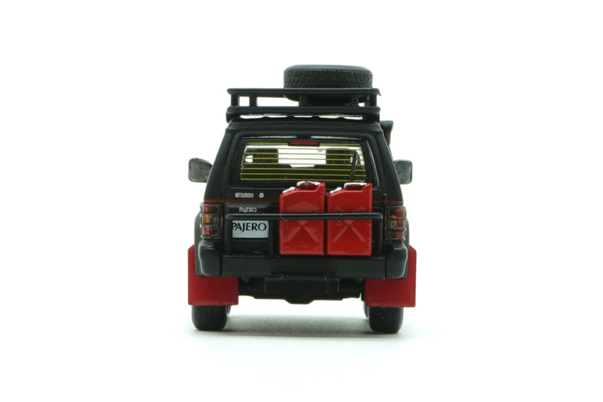 Mitsubishi Pajero 2nd Generation - Jungle Pack (Matte Black)
