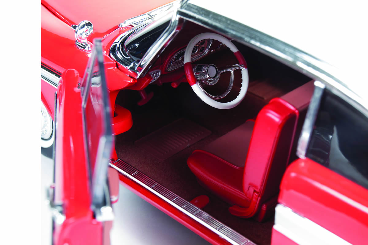 1:18 - Christine / 1958 Plymouth Fury (Night Version)