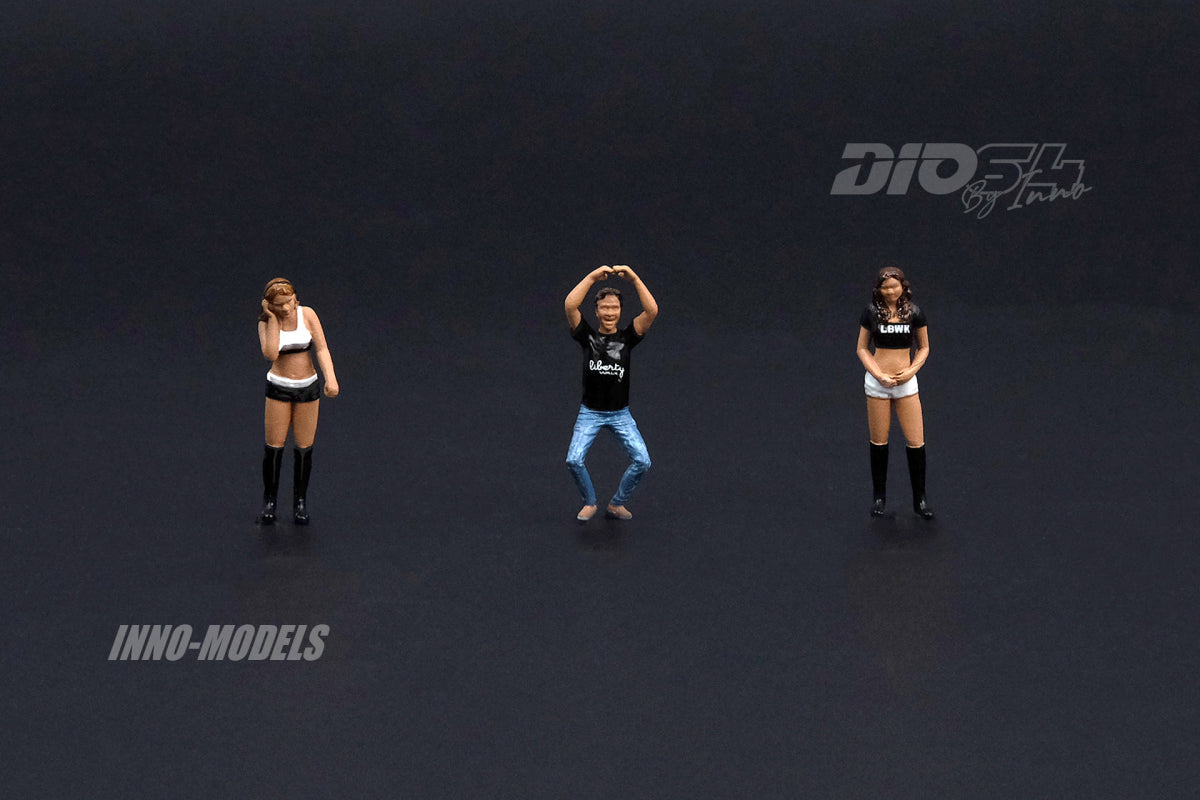 Liberty Walk Auto Salon Diorama, including LBWK Chrome and 3 figures