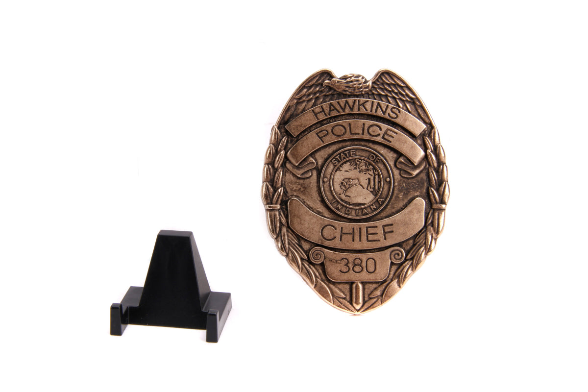 1:24 - Stranger Things / Hopper's Chevy Blazer with Police Badge