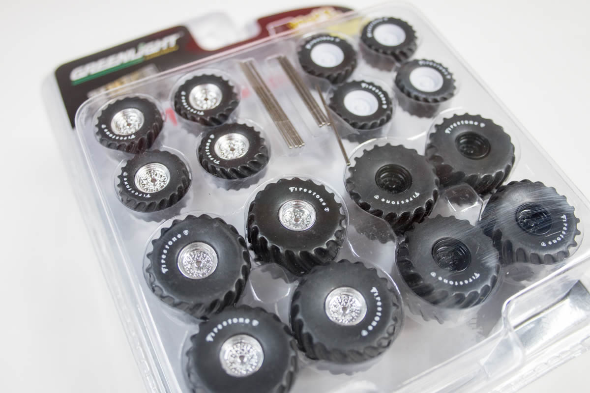 Greenlight Kings of Crunch (Firestone) Wheel & Tyre Pack