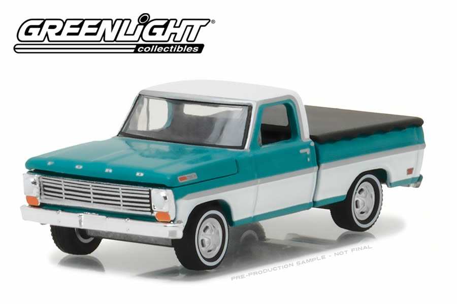 1969 Ford F-100 with Bed Cover