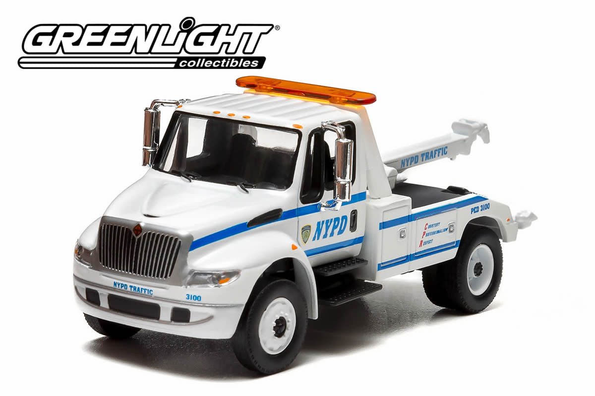 2013 International Durastar 4400 - NYPD Tow Truck