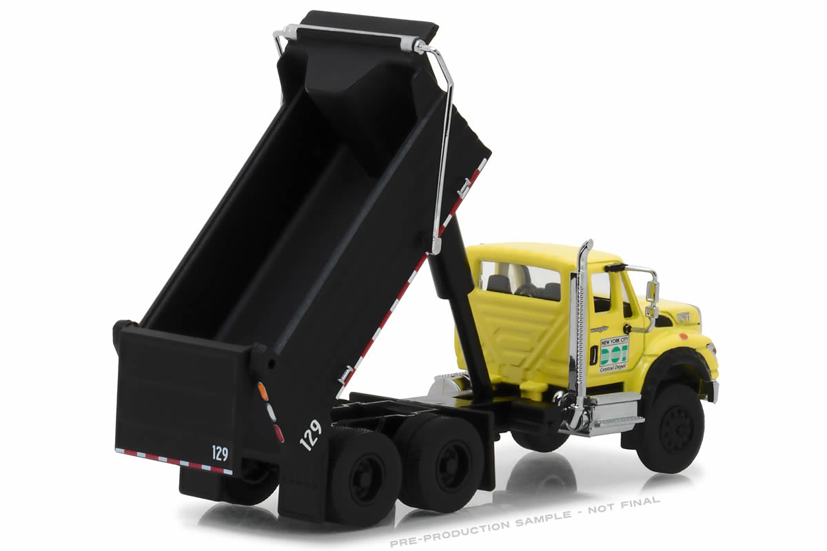 2017 International WorkStar Dump Truck - New York City DOT