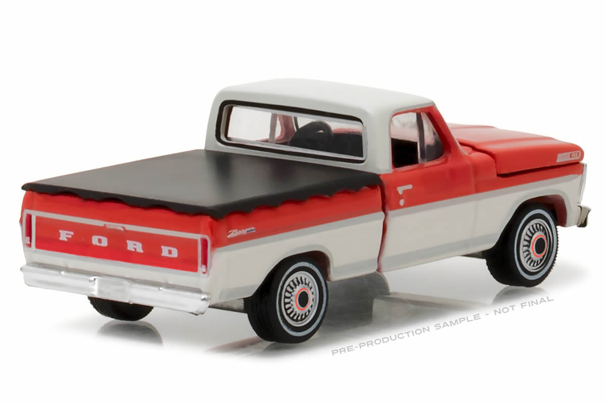 1967 Ford F-100 with Bed Cover