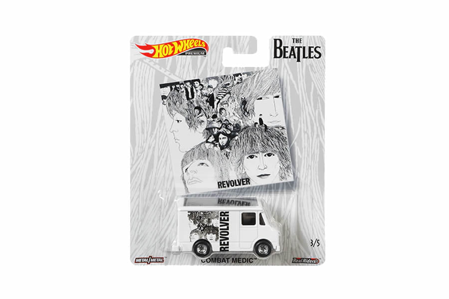 Hot Wheels Pop Culture 2019 Mix 3 The Beatle / Combat Medic - Revolver