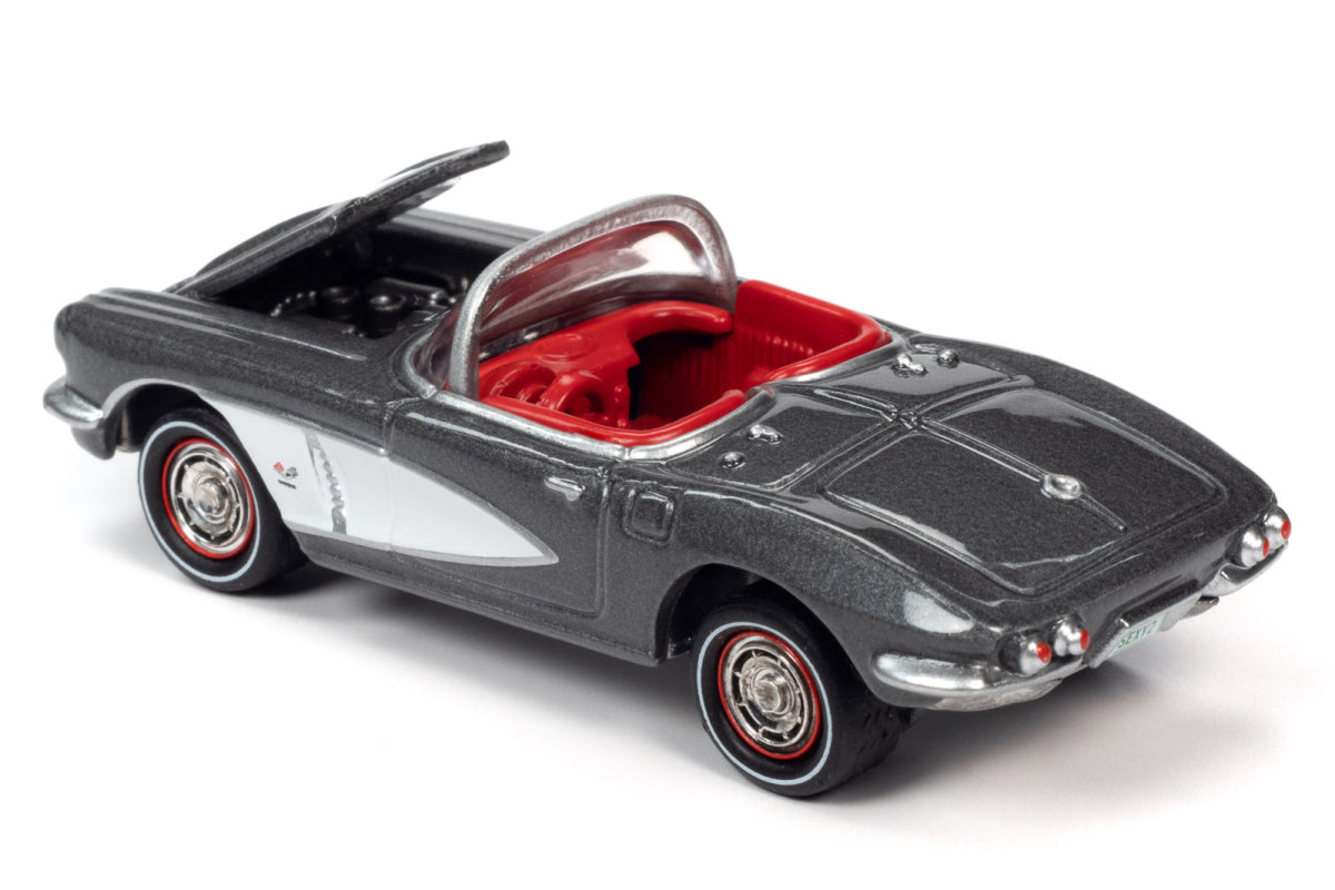 1962 Chevrolet Corvette (Sateen Silver Metallic)