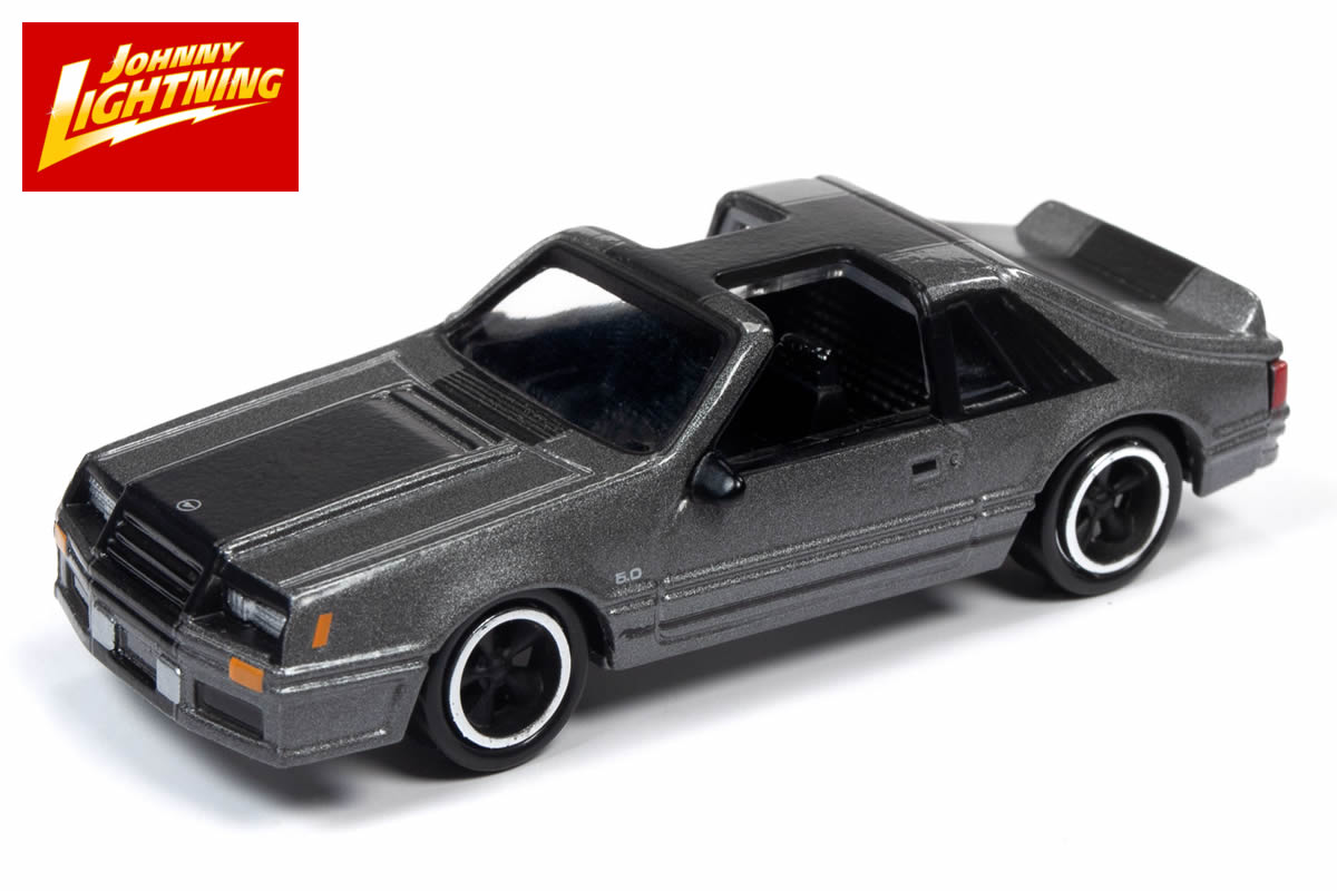 Xe mô hình Die-Cast Johnny Lightning 1990 Ford Mustang Race Car 1:64 Xe mô hình Die-Cast Johnny Lightning 1990 Ford Mustang Race Car 1:64