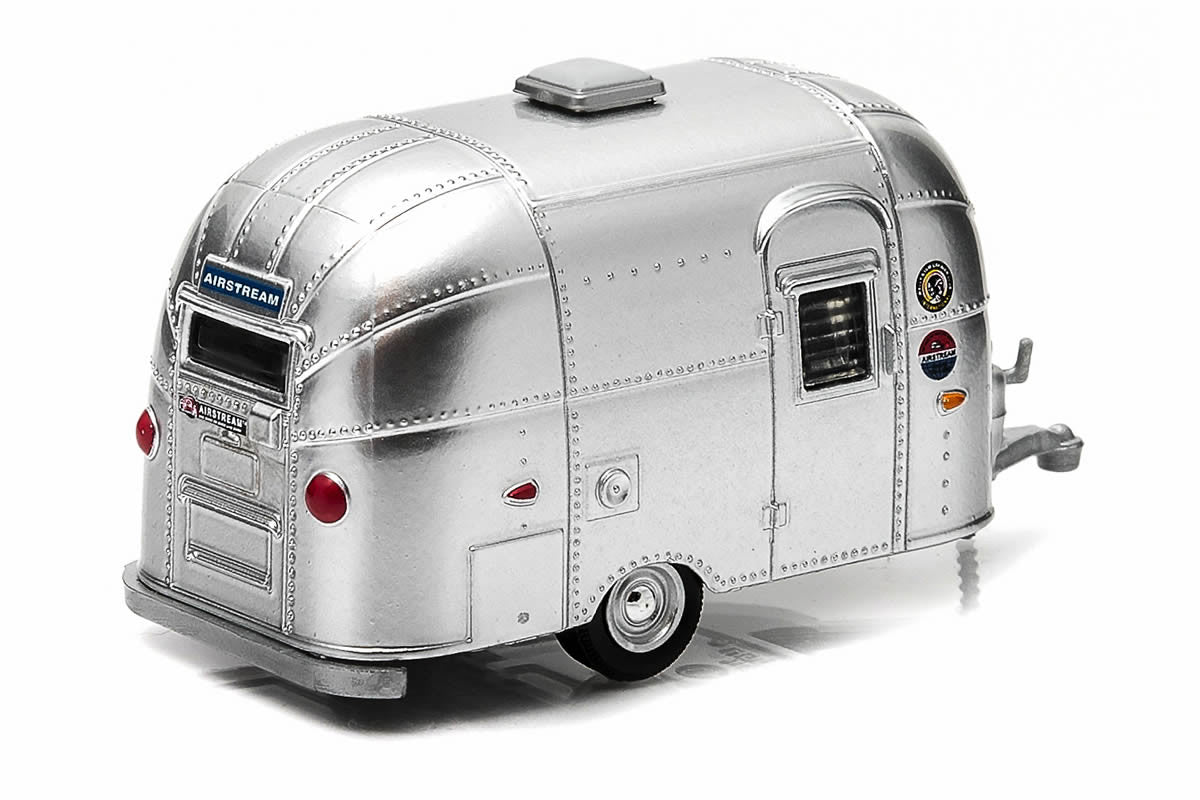 1974 Dodge Monaco and Airstream 16’ Bambi