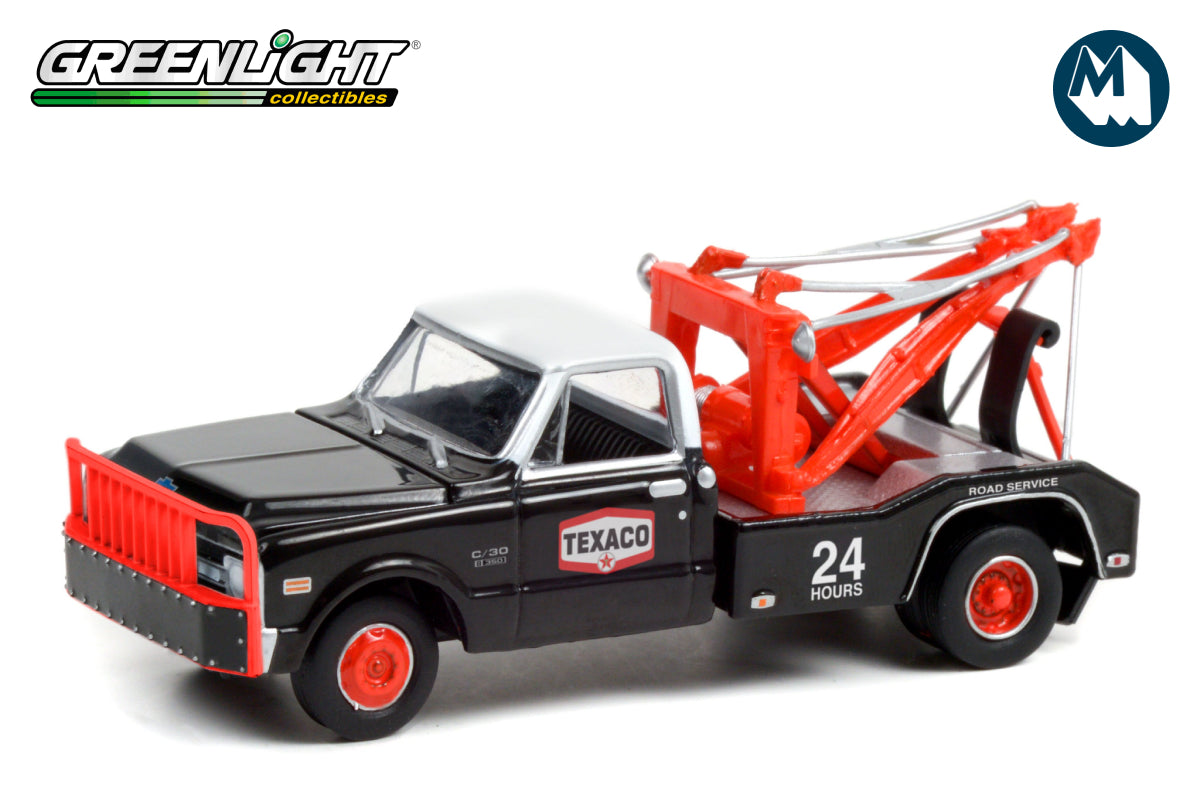 1970 Chevrolet C-30 Dually Wrecker - Texaco 24 Hour Road Service