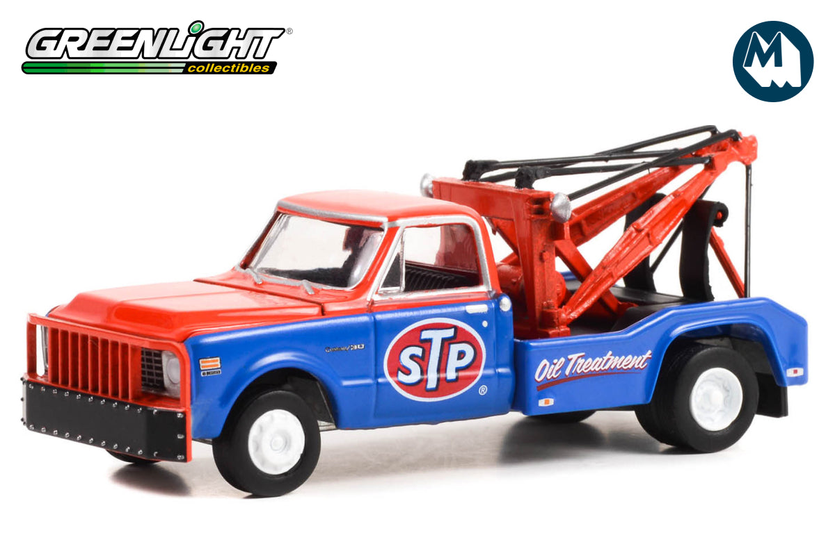 1971 Chevrolet C-30 Dually Wrecker - STP Oil Treatment