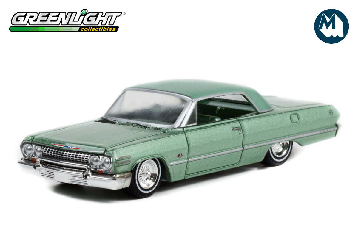 1963 Chevrolet Impala Lowrider (Custom Light Green)