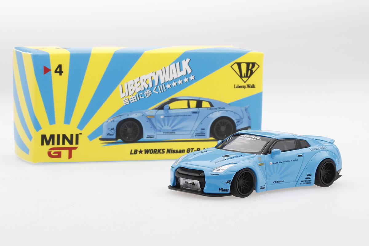 #4 - Liberty Walk Nissan GT-R R35 (LHD / UK Release)