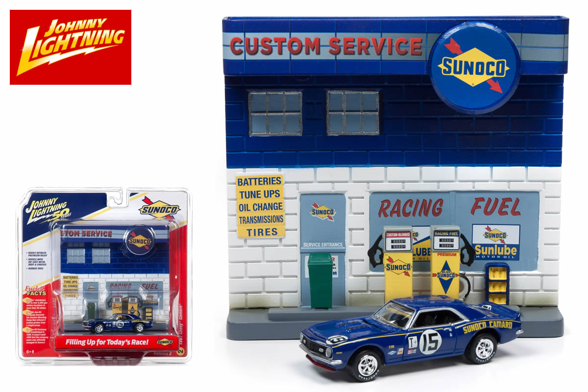 Sunoco Exterior Service Station Façade / 1967 Chevy Camaro