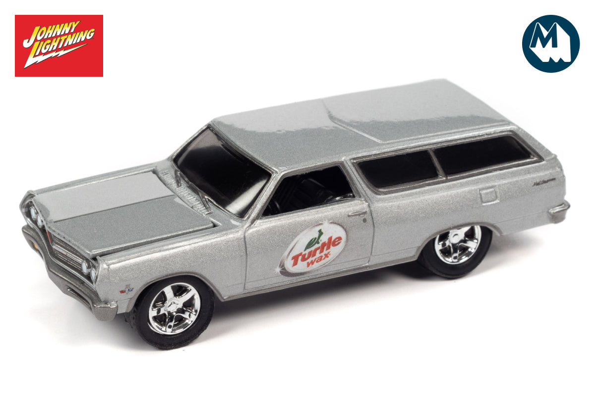 1965 Chevrolet Chevelle Wagon / Turtle Wax (Silver)