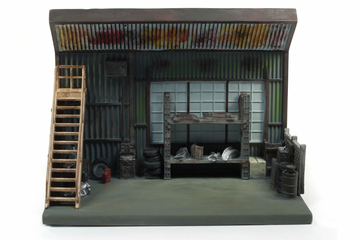 Darnell's Garage (Includes 1958 Plymouth Fury)