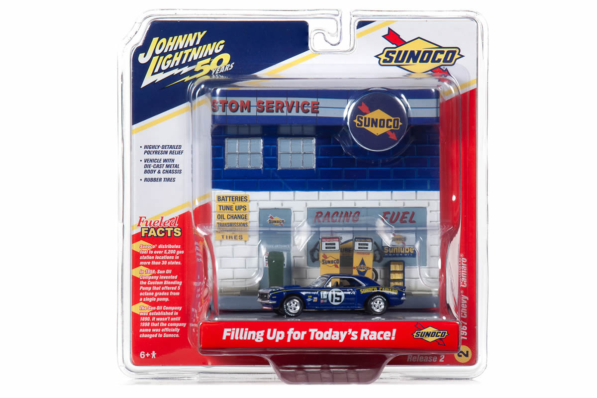 Sunoco Exterior Service Station Façade / 1967 Chevy Camaro