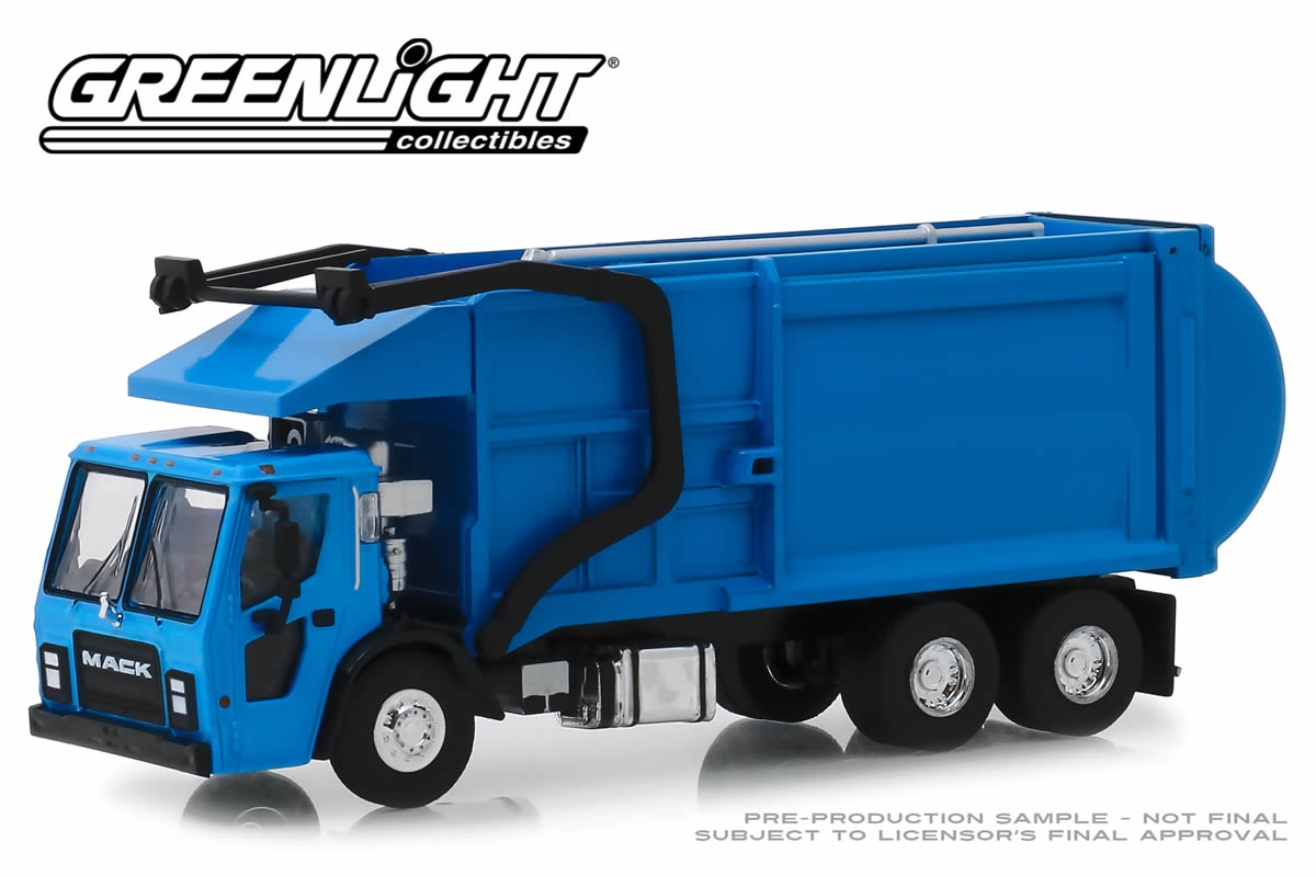 2019 Mack LR Refuse Truck