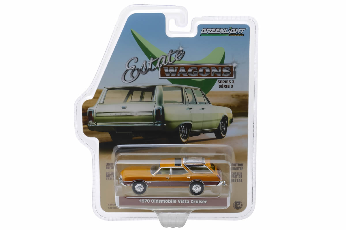 1970 Oldsmobile Vista Cruiser (Nugget Gold Poly and Wood)