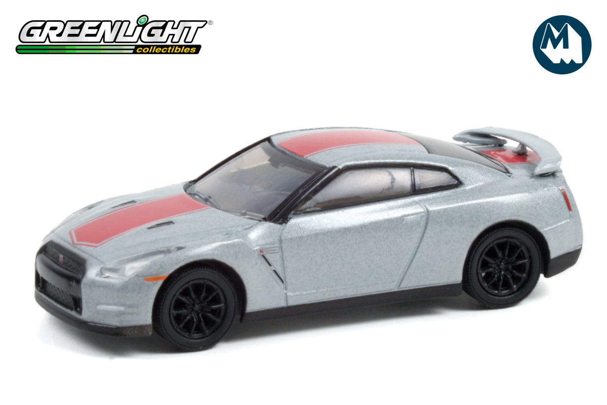 2016 Nissan GT-R (R35) - GT-R 50th Anniversary (Pearl White with Red Stripe)