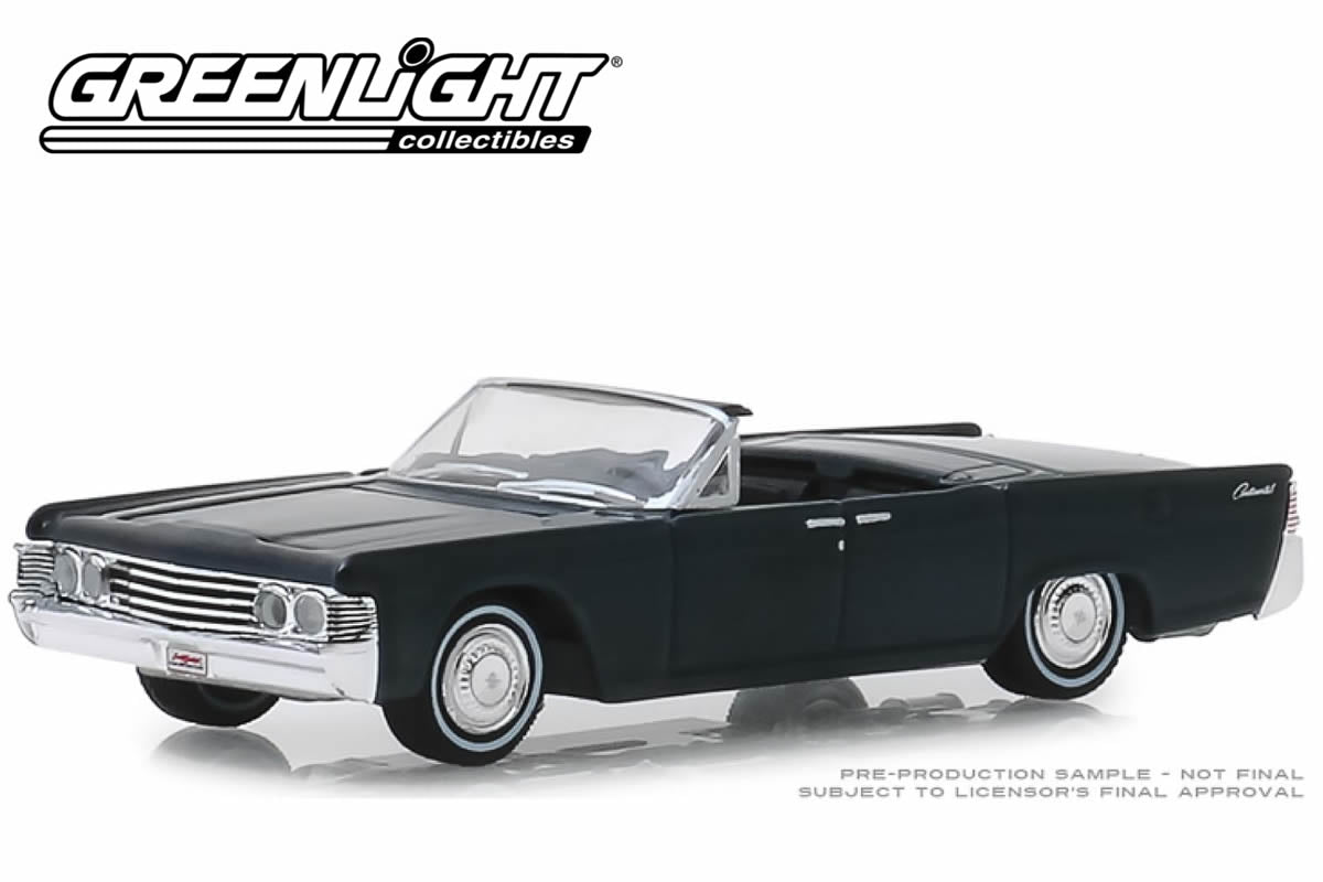 1965 Lincoln Continental Custom Convertible (Lot #1585)