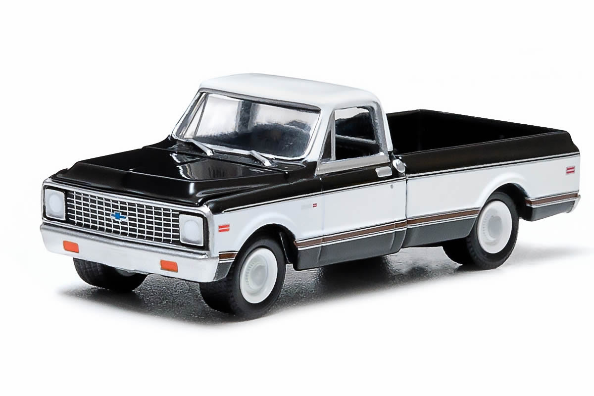 1971 Chevrolet Cheyenne Truck and Flatbed Trailer