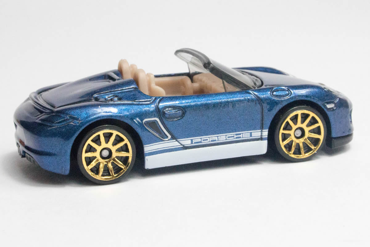 Hot Wheels Porsche Series (2015) #6 - Porsche Boxster Spyder