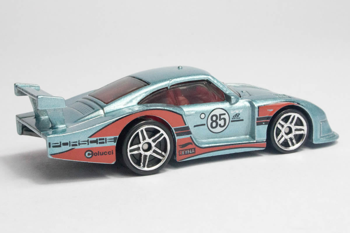 Hot Wheels Porsche Series (2015) #8 - Porsche 935-78