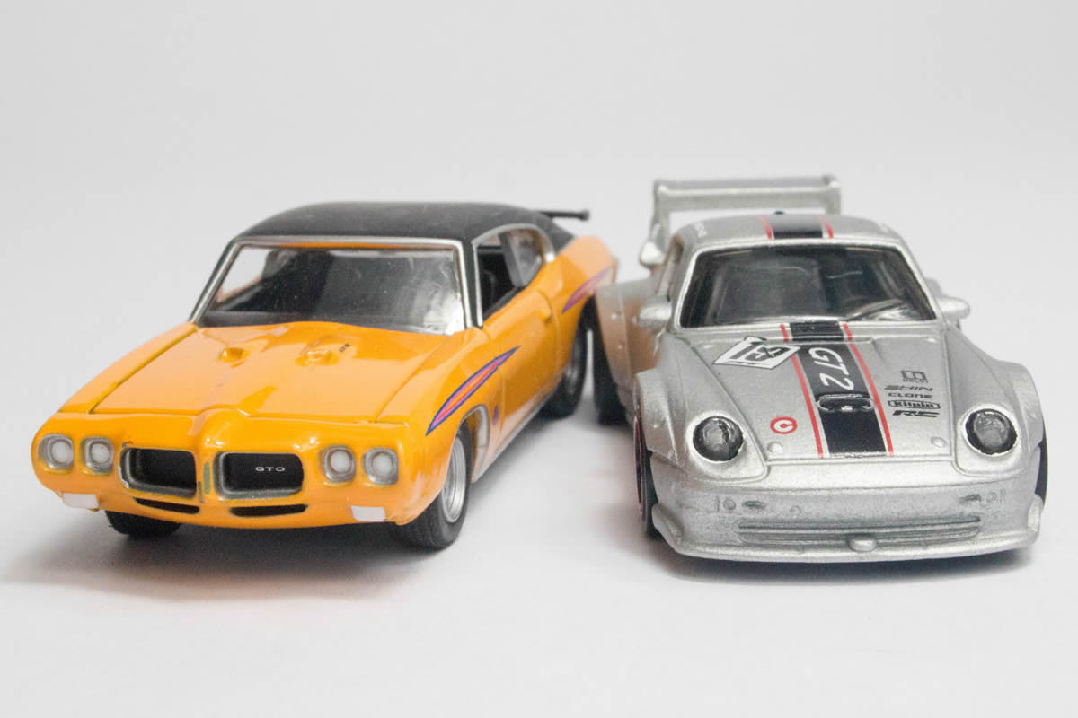 Hot Wheels Porsche Series (2015) #4 - Porsche 993 GT2