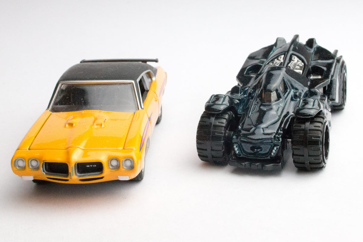 Batman Series (2015) #6 - Arkham Knight Batmobile