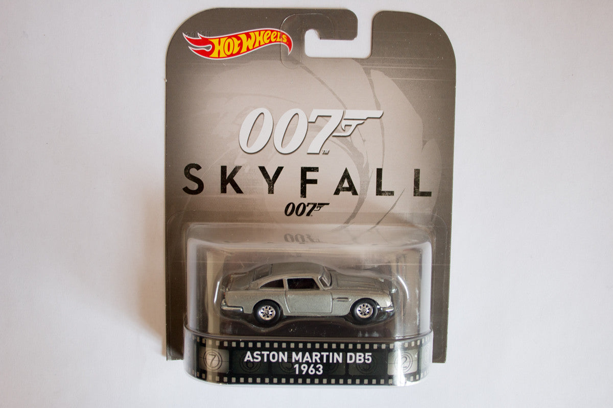 Hot Wheels Retro Entertainment 2016 Mix 1 / Sky Fall (007) - Aston Martin DB5 1963