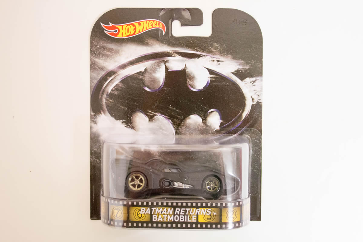 Hot Wheels Retro Entertainment 2014 Mix 6 / Batman Returns / Batmobile