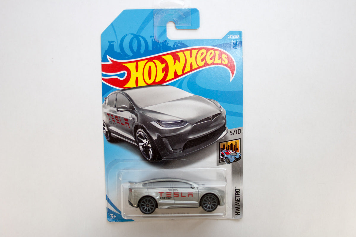 247/365 - Tesla Model X