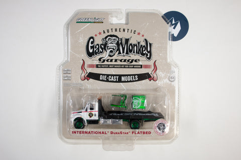 [Green Machine] 2013 International Durastar Flatbed Gas Monkey Garage (2012-Current TV Series) with Shop Tool Accessories