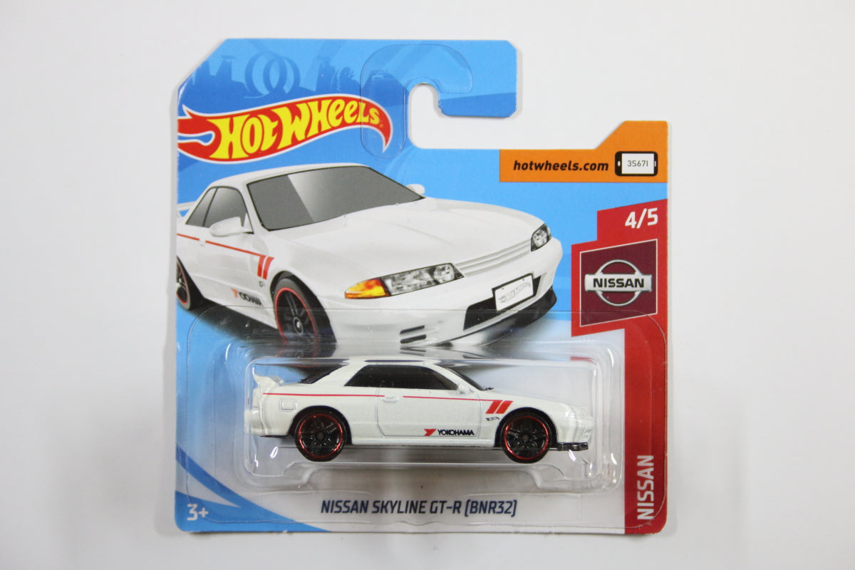 001/250 - Nissan Skyline GT-R (BNR32)