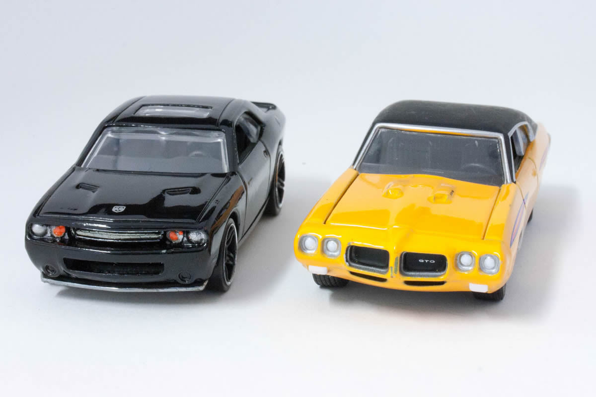 Hot Wheels Fast & Furious 2013 / #7 - 2008 Dodge Challenger SRT8