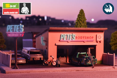 1:64 Diorama Kit - Pete's Bodyshop