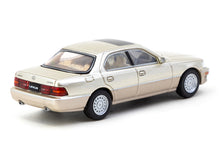 Lexus LS400 (Champagne Beige Metallic)