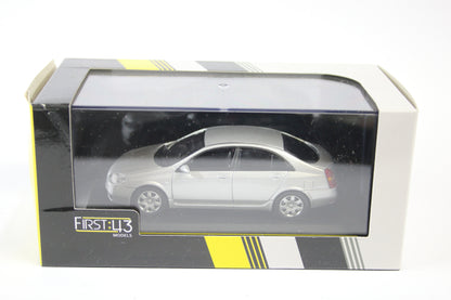 [Damaged] 1:43 - 2001 Nissan Primera (Silver)