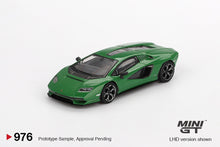 #976 - Lamborghini Countach LPI 800-4 Verde Medio