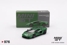 #976 - Lamborghini Countach LPI 800-4 Verde Medio