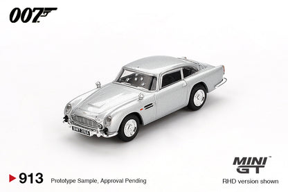 #913 - Aston Martin DB5 – Battle Damaged Edition / James Bond "Skyfall"