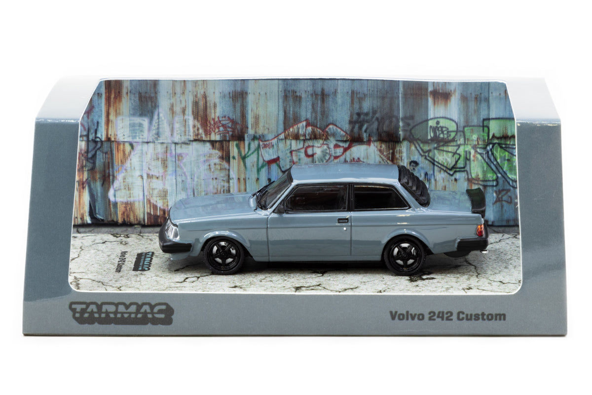 Volvo 242 Custom (Grey)