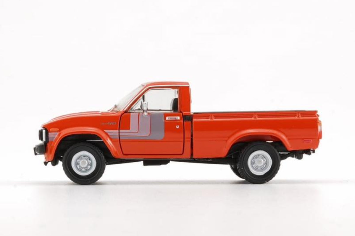 1980 Toyta Hilux (Orange)