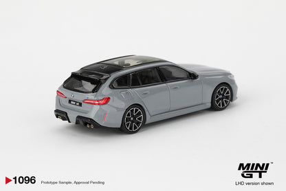 #1096 - BMW M5 Touring (Brooklyn Grey Metallic)