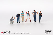 1:64 Metal Figures: Car Enthusiasts