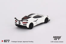 #677 - Chevrolet Corvette Z06 2023 (Arctic White)